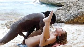BLACKED BBC-curious Ashby enjoys first time cucking hubby