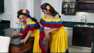 TRANS ANGELS - Glam Queens Zariah Aura And Jessy Dubai Trade Deepthroa...