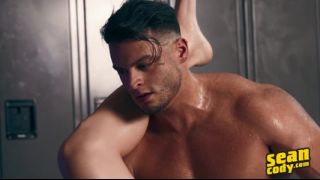 SEANCODY - Alex Rockham Leaves Michael Vente Out Of Breath After He Fu...